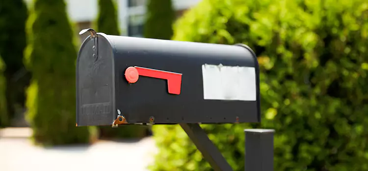 Secure Mailboxes for Packages Redan
